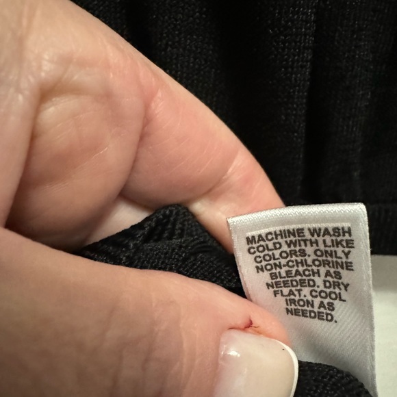 Women’s Cato Black Short Sleeve Sweater Size Large - Picture 4 of 4